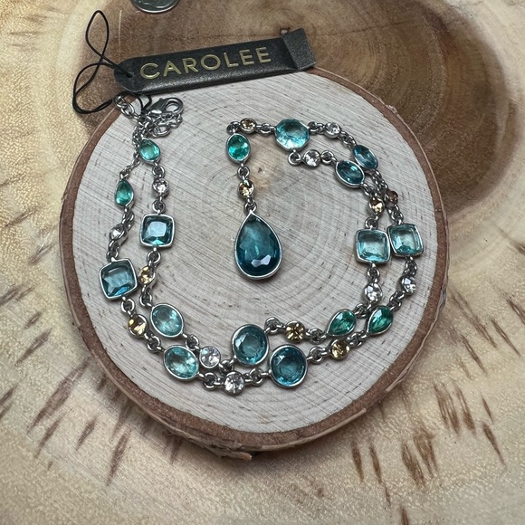 NWT Carolee Blue Crystal Y Necklace 💙✨ - Picture 6 of 6